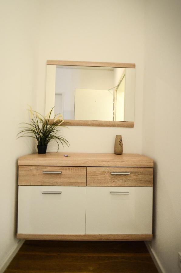 Apartamento 2 - High-Quality In The Heart Of Stuttgart 2 Exterior foto